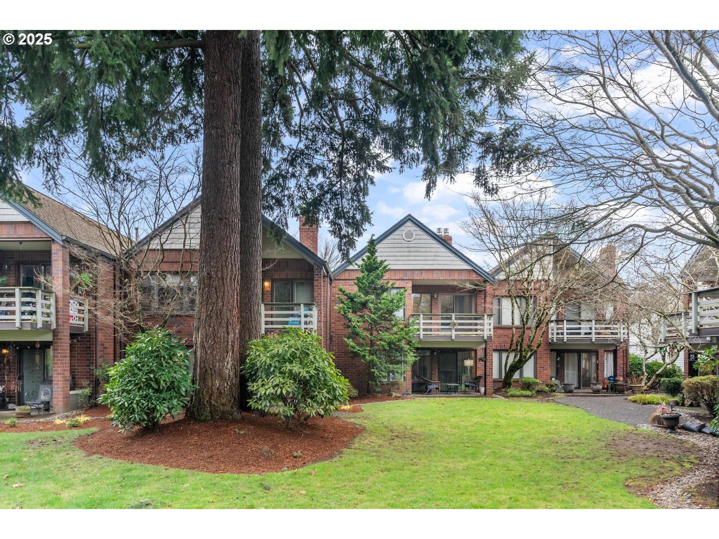 14945 Northeast Sacramento Street, Unit 36 Portland, OR 97230 - Photo 28 of 31