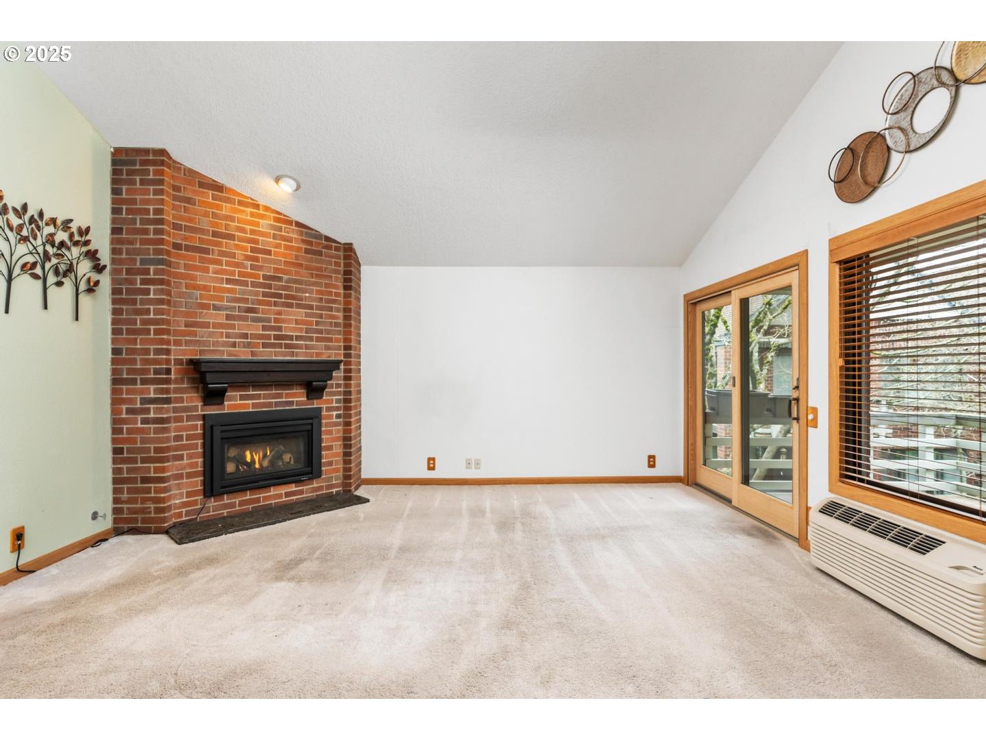 14945 Northeast Sacramento Street, Unit 36 Portland, OR 97230 - Photo 6 of 31