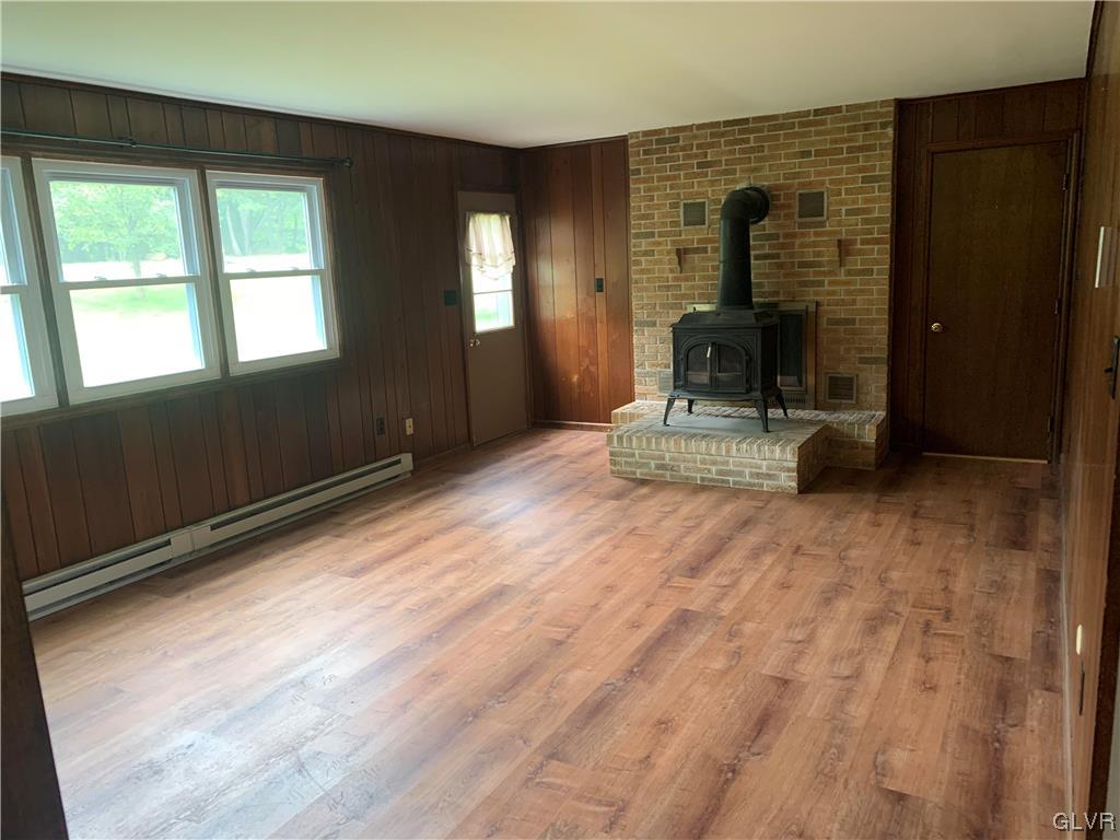 1133 Myrtle Road Walnutport, PA 18088 - Photo 4 of 22 Ground floor den