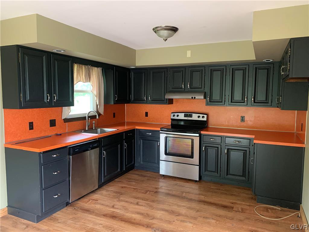 1133 Myrtle Road Walnutport, PA 18088 - Photo 8 of 22 Kitchen