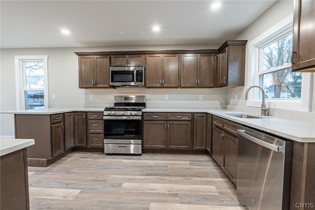 508 Clinton Street Rome, NY 13440 - Photo 5 of 32