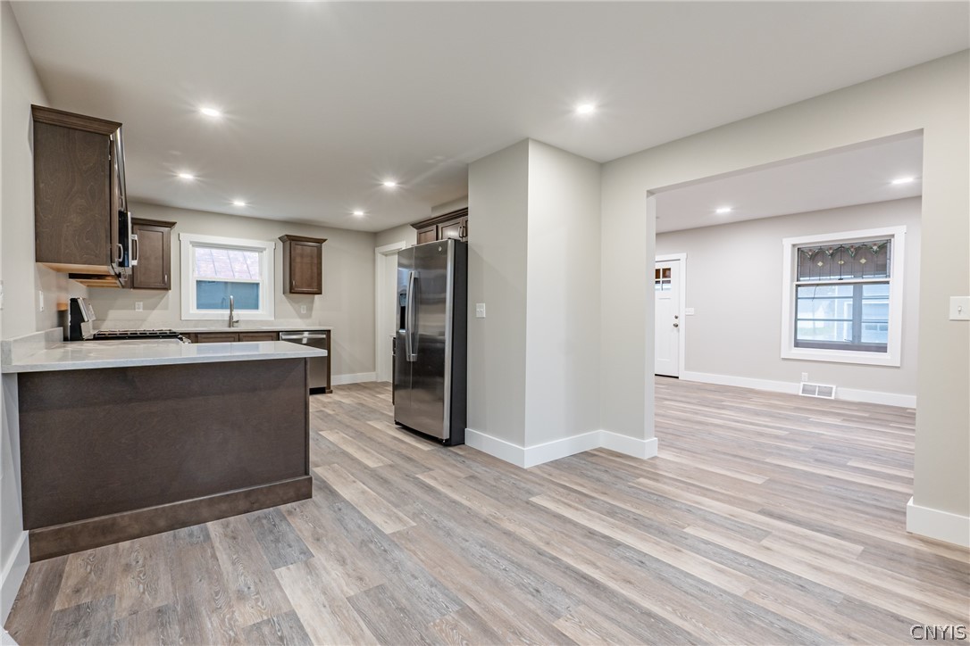 508 Clinton Street Rome, NY 13440 - Photo 7 of 32