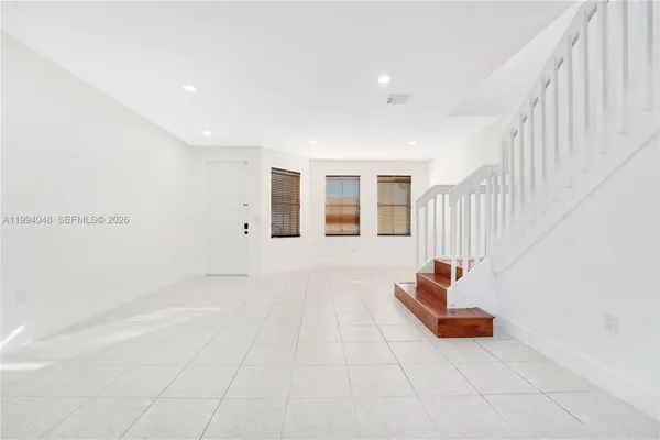 $2,550 | 27433 Southwest 137th Court, Unit 1, Homestead, FL 33032