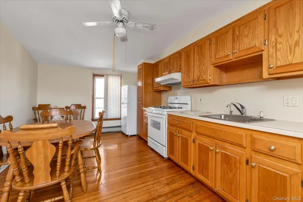 $1,299,000 | 1118 West Broadway, Hewlett, NY 11557