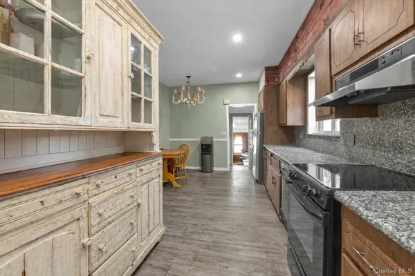 $1,299,000 | 1118 West Broadway, Hewlett, NY 11557