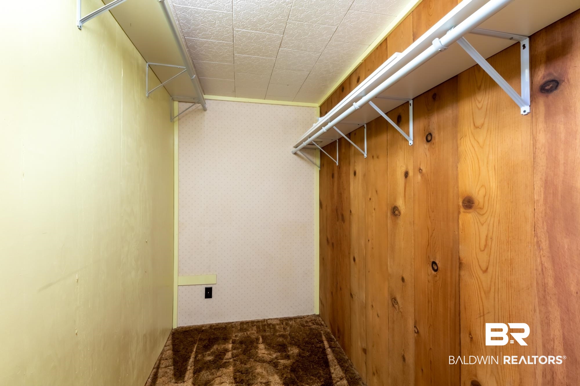 30798 Cedar Street Elberta, AL 36530 - Photo 15 of 38 Closet