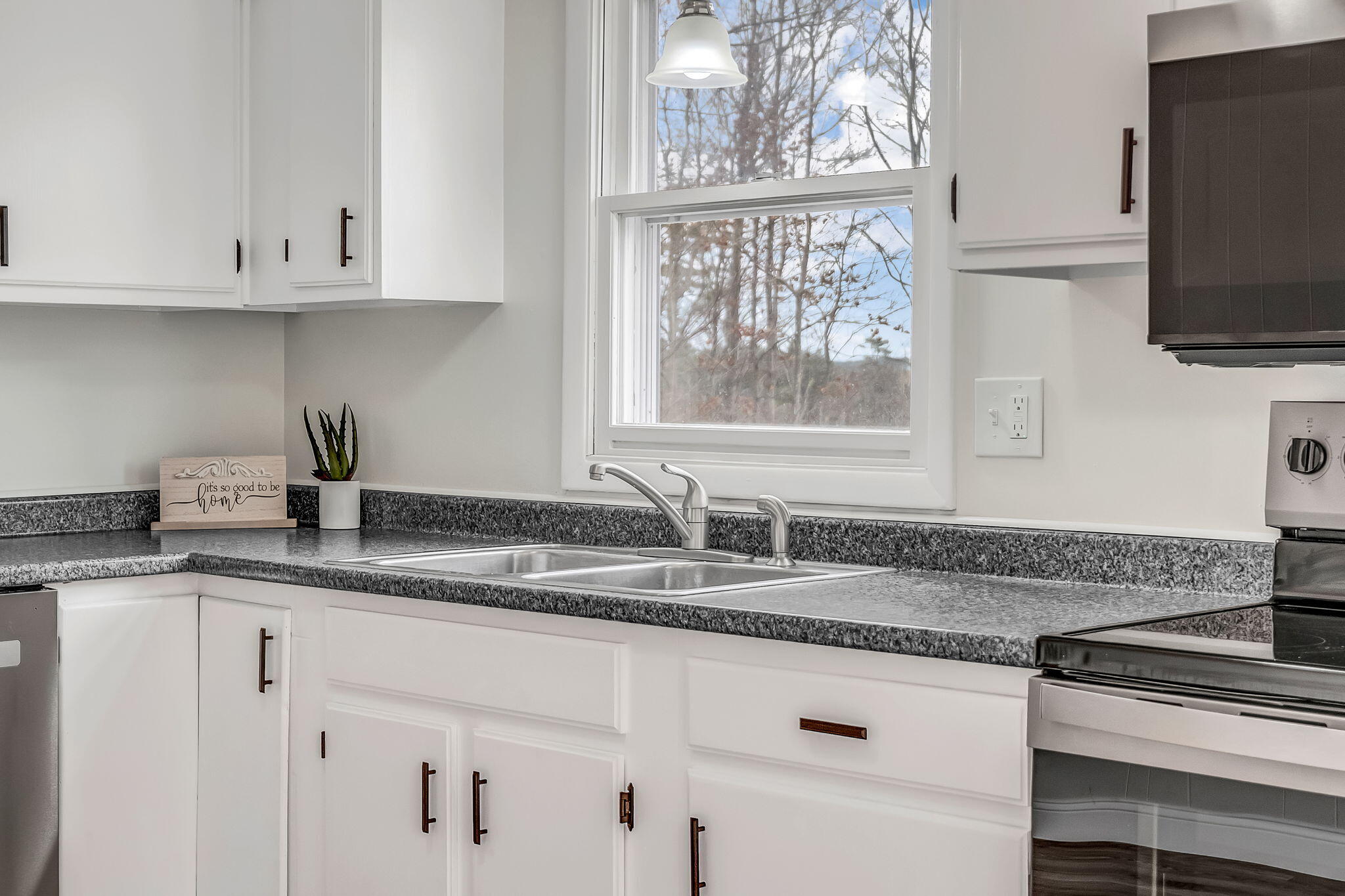 129 Summer Street Lisbon, ME 04252 - Photo 11 of 51 18-web-or-mls-129-summer-st