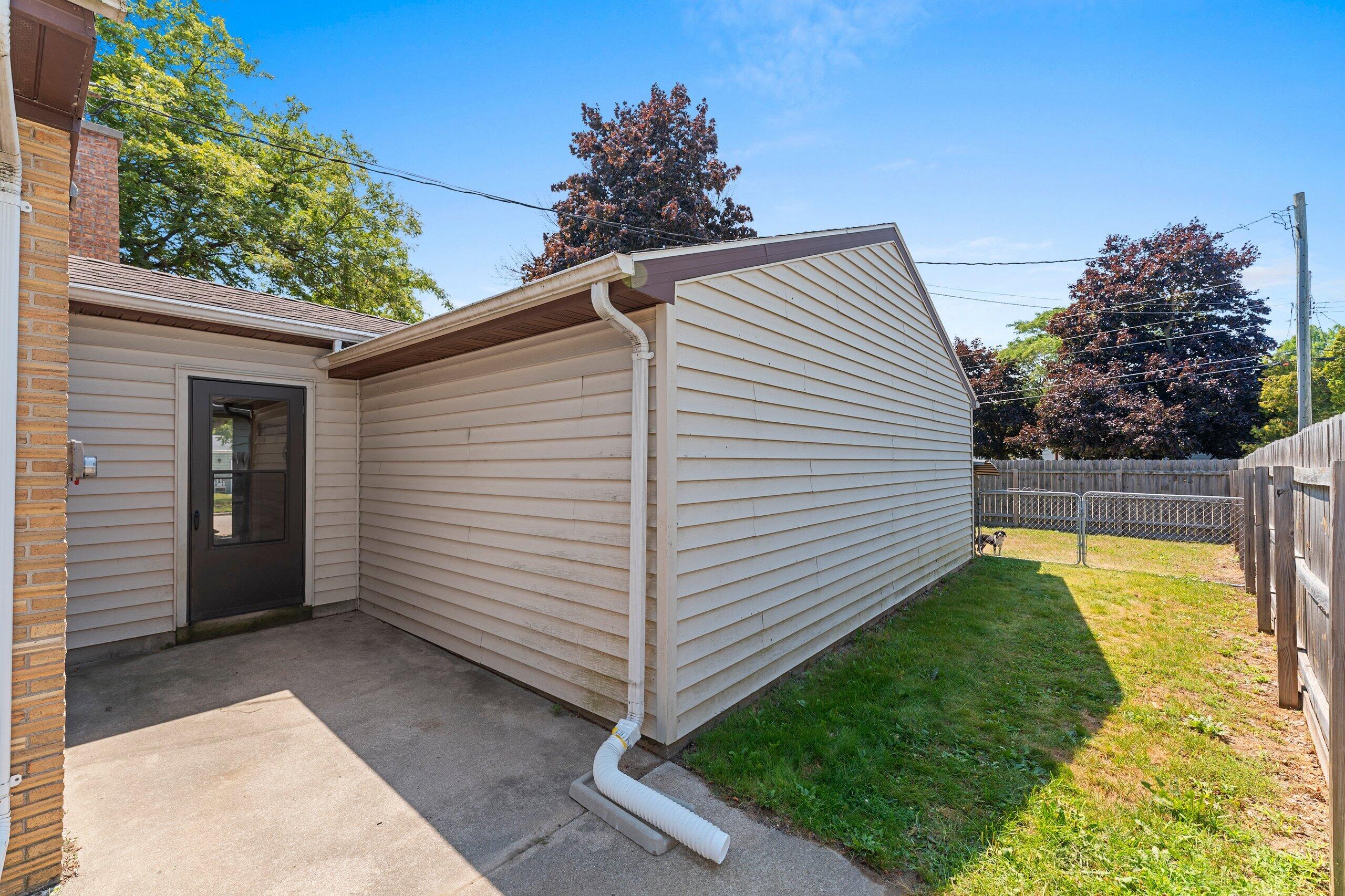 2012 34th Street Two Rivers, WI 54241 - Photo 52 of 59 011-201234thStreet-TwoRivers-WI-54241-SM