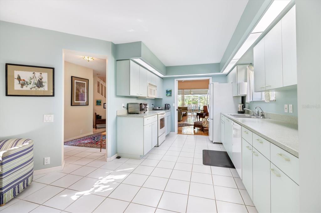 447 Oak Point Road Osprey, FL 34229 - Photo 22 of 99