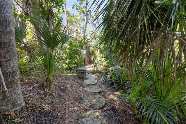 $545,000 | 447 Oak Point Road, Osprey, FL 34229