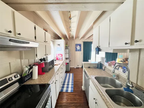 $1,450 | 128 Topspin Circle, Spicewood, TX 78669