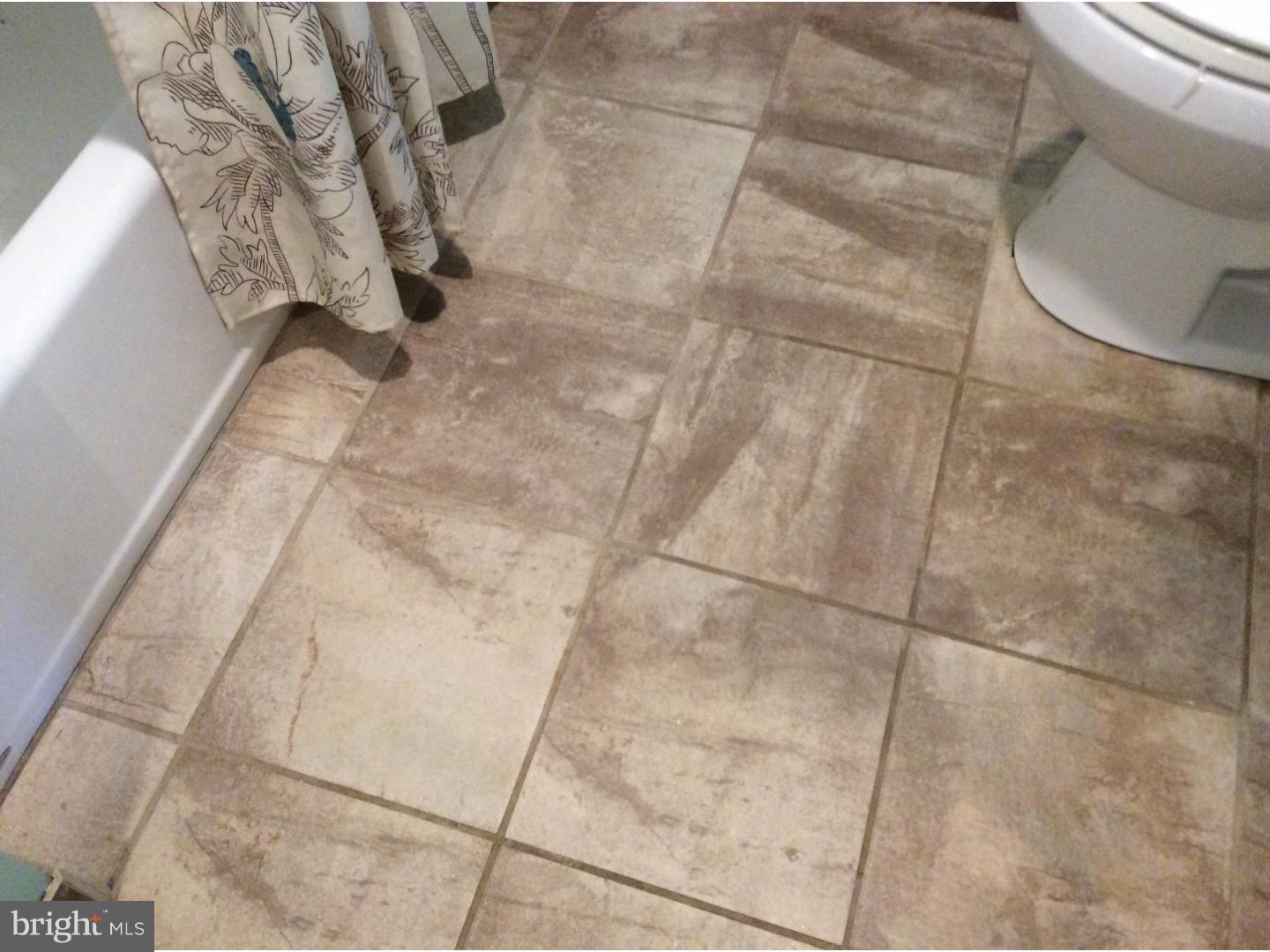 378 Street Road Oxford, PA 19363 - Photo 11 of 25 Bathroom