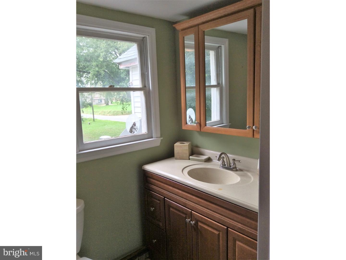 378 Street Road Oxford, PA 19363 - Photo 16 of 25 Master Bathroom