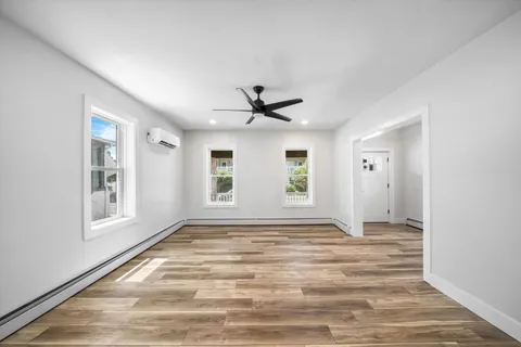 $949,000 | 125 East Pine Avenue, Wildwood, NJ 08260