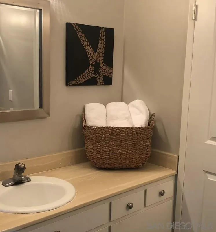 660 San Mario Drive Solana Beach, CA 92075 - Photo 18 of 25 a room with a sink