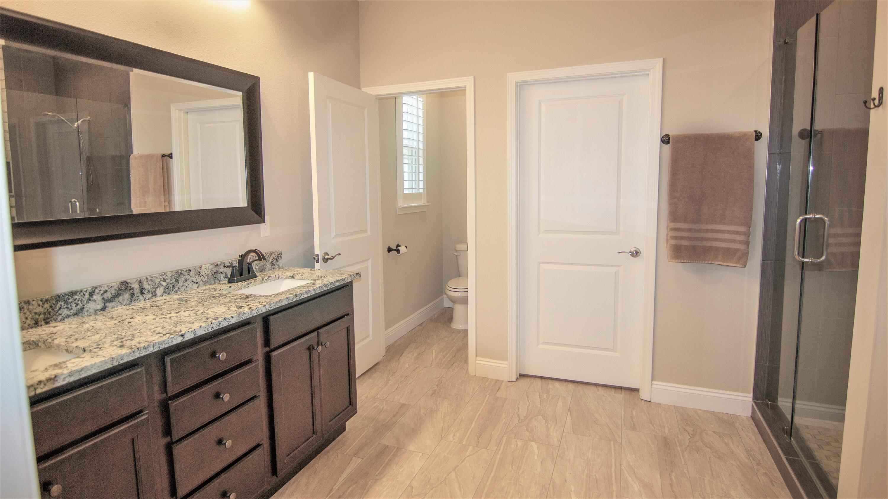 804 Dawes Road Fort Walton Beach, FL 32547 - Photo 17 of 21 Owner's Ensuite Bathroom