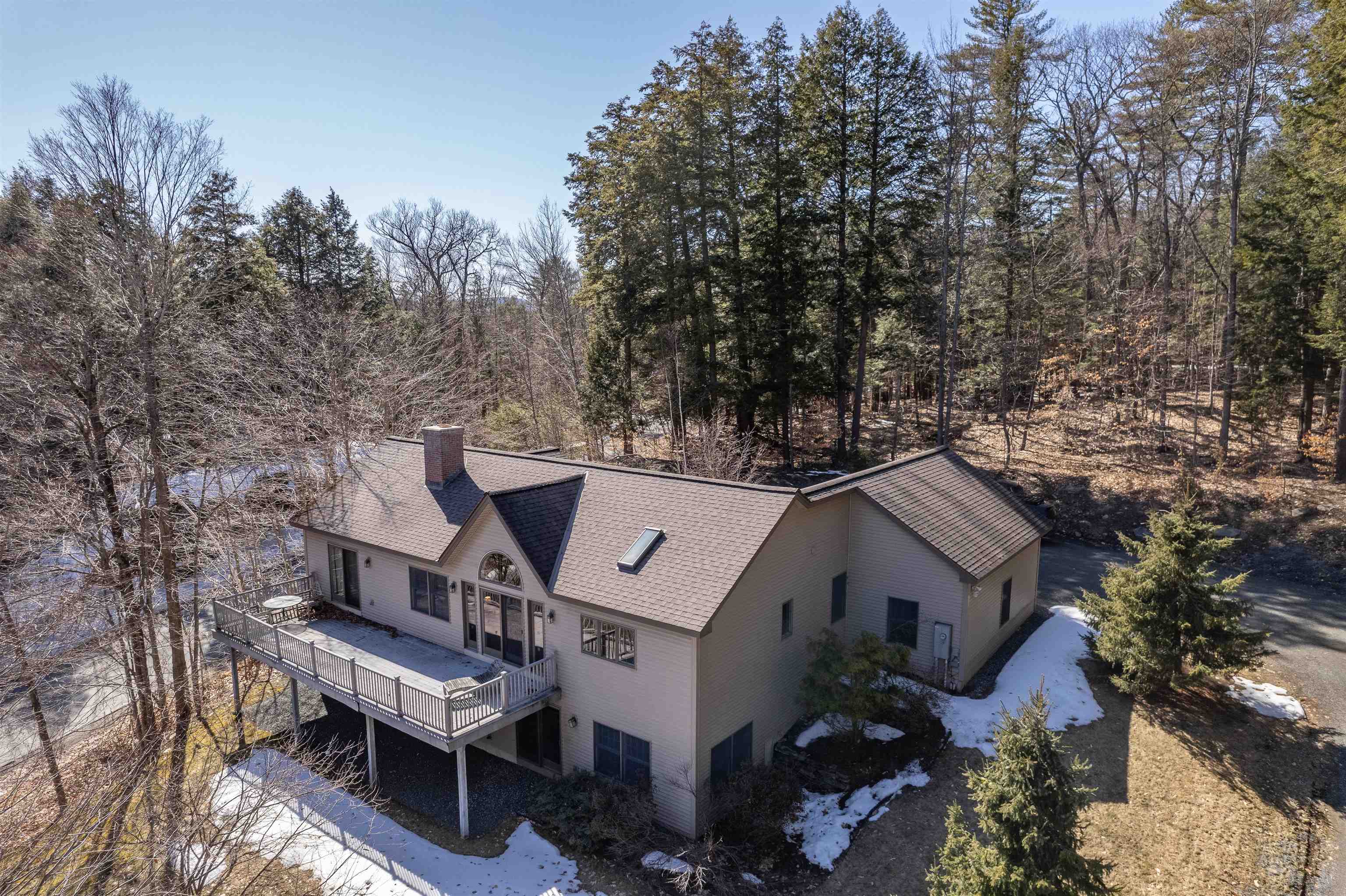 200 Morgan Road Hartford, VT 05059 - Photo 2 of 6 Gallery Image 2