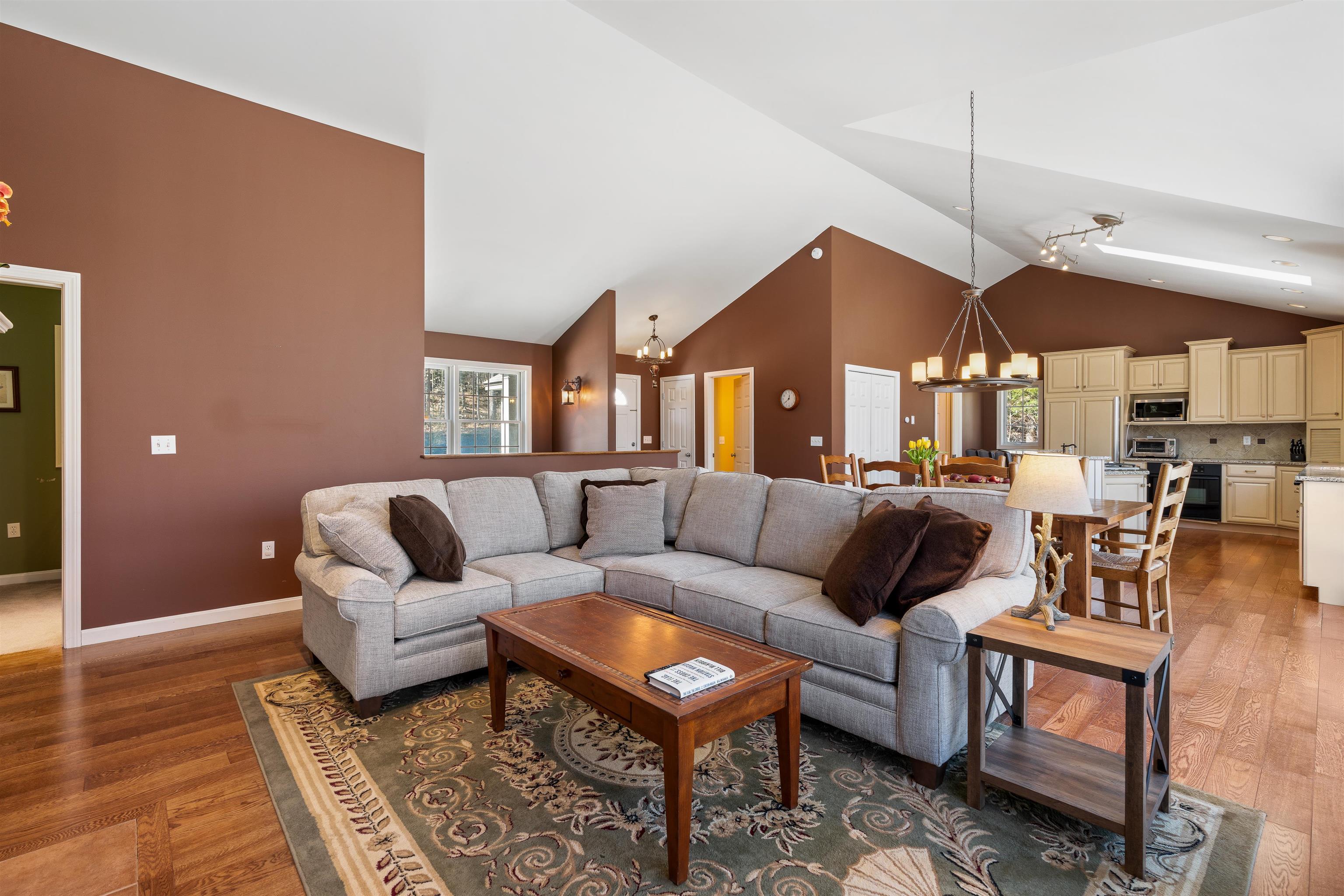 200 Morgan Road Hartford, VT 05059 - Photo 5 of 6 Gallery Image 5