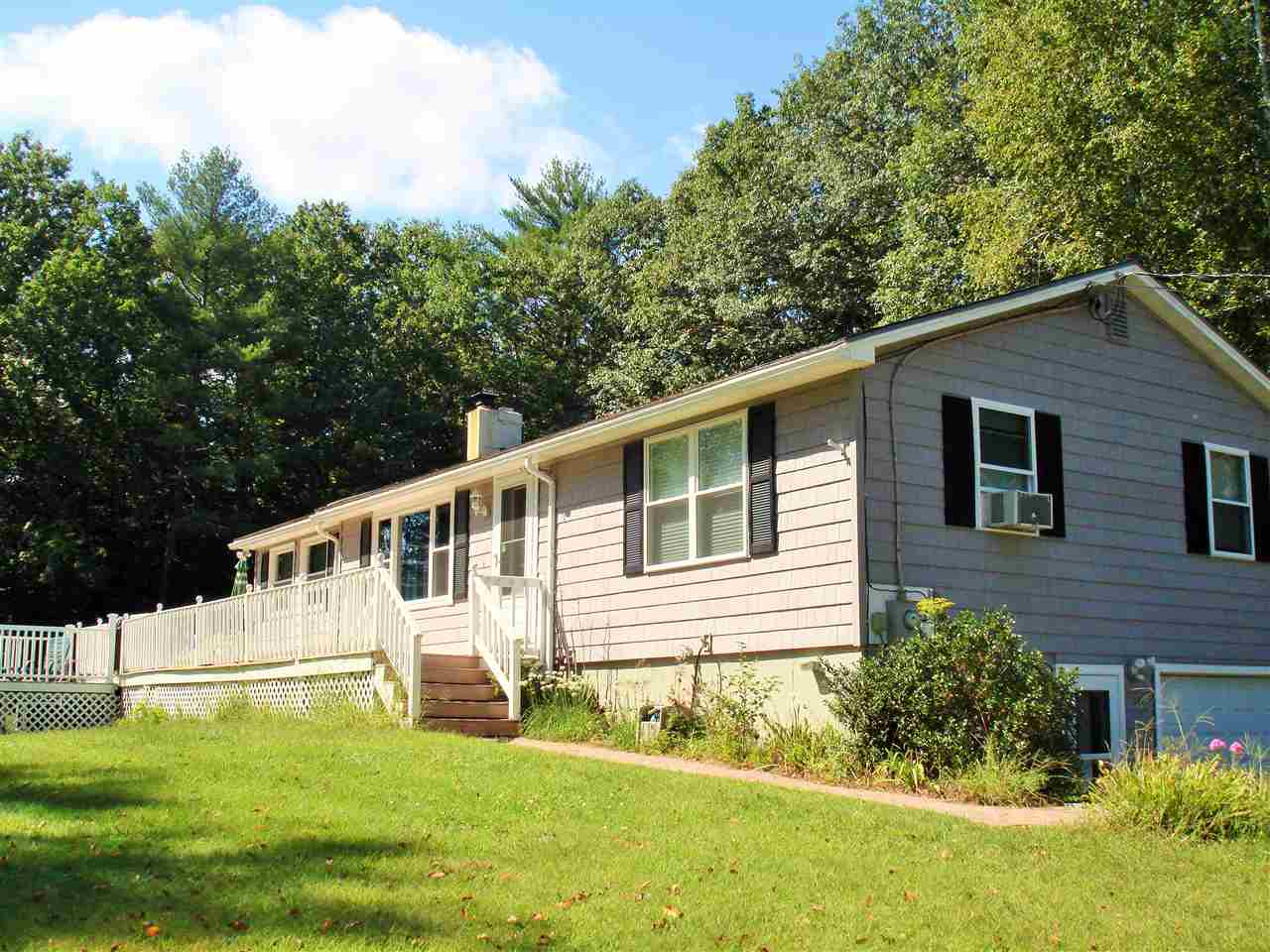 134 Bee Hole Road Loudon, NH 03307 - Photo 1 of 31 Gallery Image 1