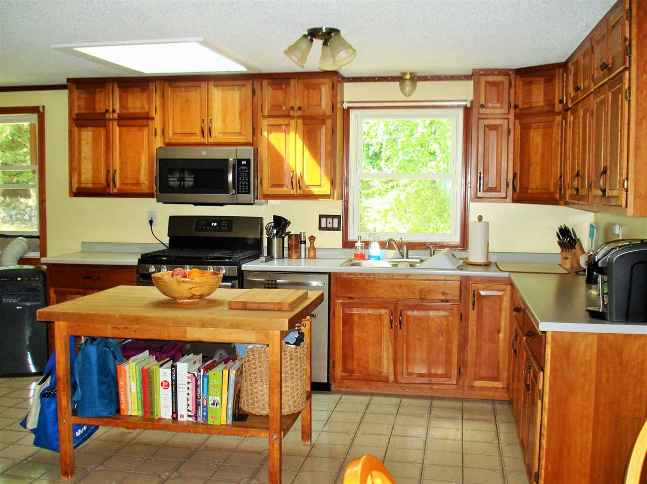 134 Bee Hole Road Loudon, NH 03307 - Photo 8 of 31 Gallery Image 8