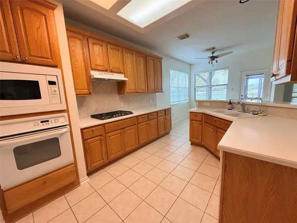 $2,980 | 1528 Mesa Verde Drive, League City, TX 77573