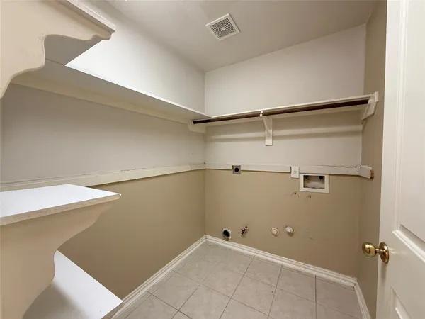 $2,980 | 1528 Mesa Verde Drive, League City, TX 77573