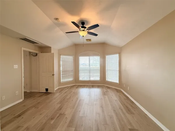 $2,980 | 1528 Mesa Verde Drive, League City, TX 77573