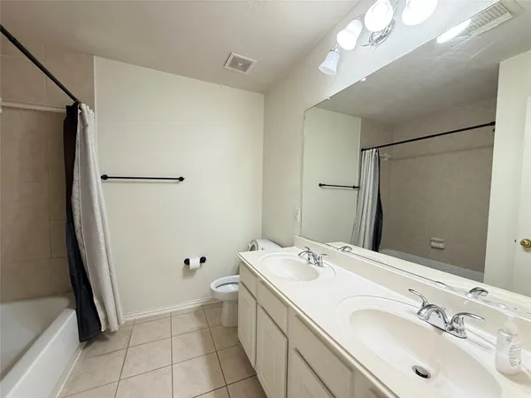 $2,980 | 1528 Mesa Verde Drive, League City, TX 77573