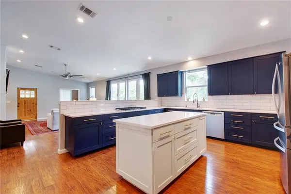 $3,350 | 2604 North Shields Drive, Austin, TX 78727