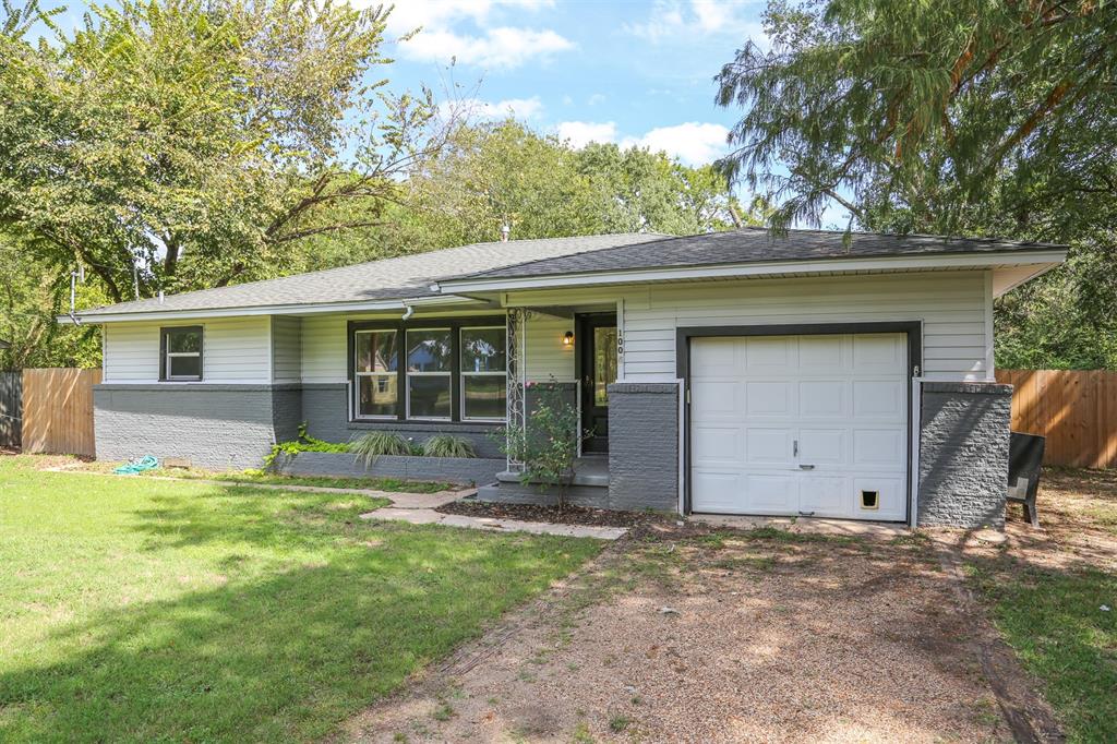 1004 Pecan Street Canton, TX 75103 - Photo 4 of 21 a house with trees in the background