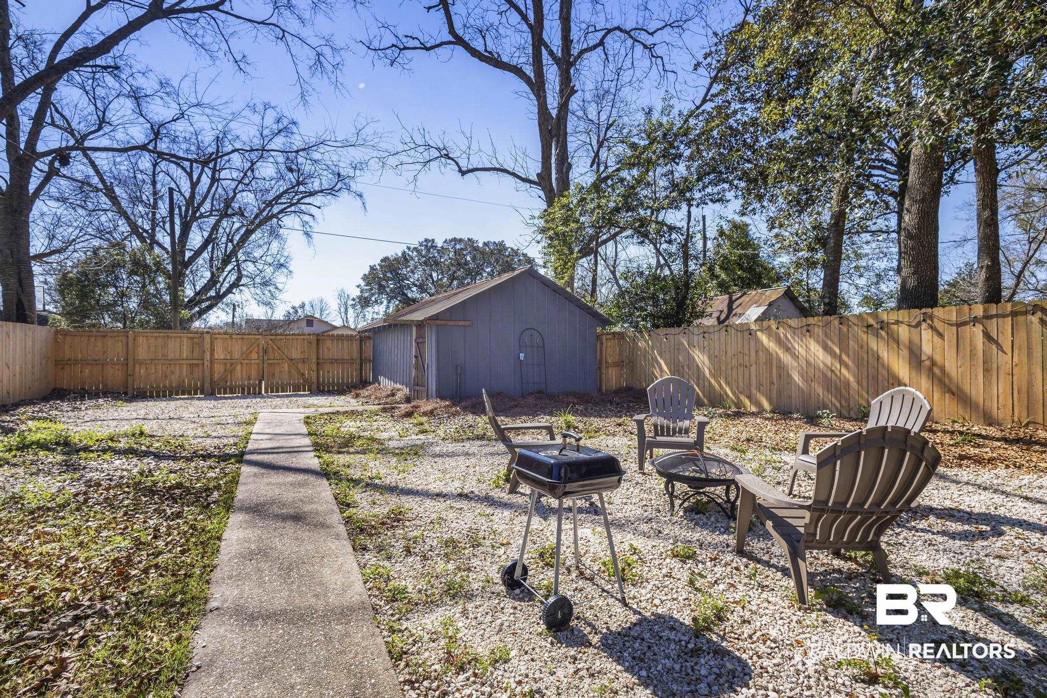 305 West Orange Avenue Foley, AL 36535 - Photo 12 of 35