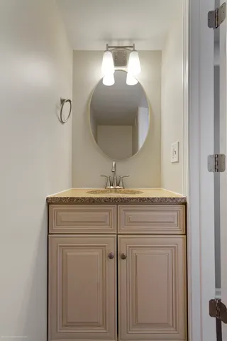 $242,900 | 653 Serendipity Drive, Aurora, IL 60504