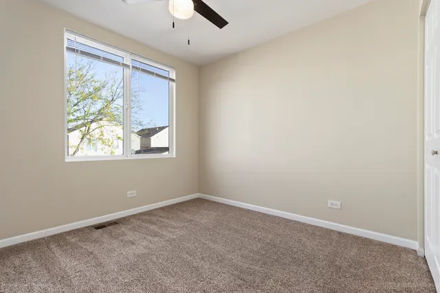 $242,900 | 653 Serendipity Drive, Aurora, IL 60504