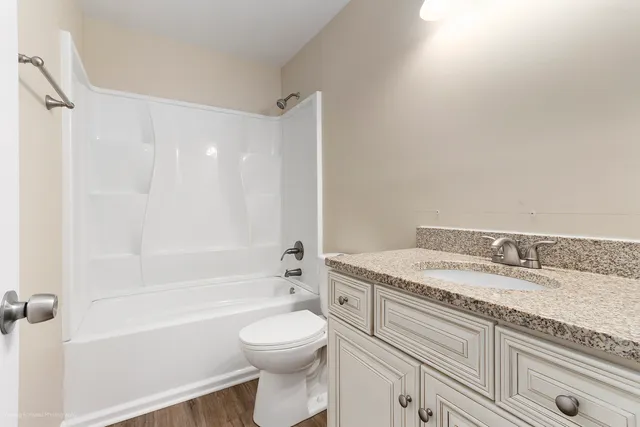 $242,900 | 653 Serendipity Drive, Aurora, IL 60504