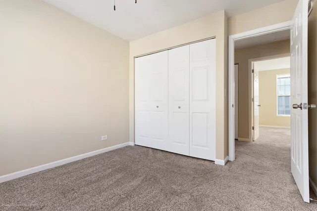 $242,900 | 653 Serendipity Drive, Aurora, IL 60504