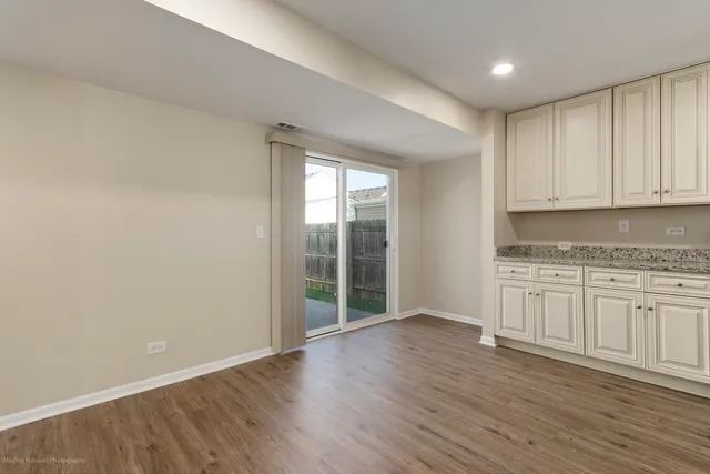 $242,900 | 653 Serendipity Drive, Aurora, IL 60504