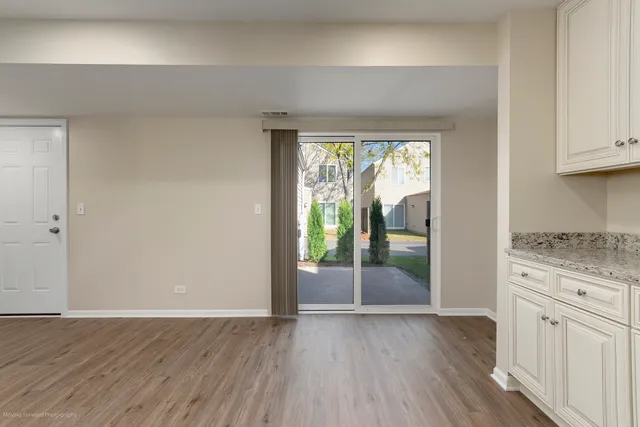 $242,900 | 653 Serendipity Drive, Aurora, IL 60504