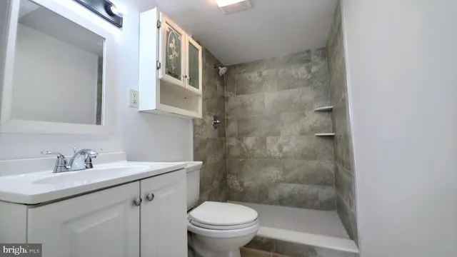 $2,300 | 12217 Valleywood Drive, Silver Spring, MD 20902