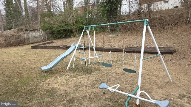 $2,300 | 12217 Valleywood Drive, Silver Spring, MD 20902