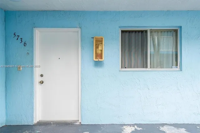 a view of an entryway