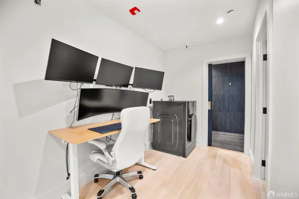 $4,900 | 101 Lombard Street, Unit 11, San Francisco, CA 94111
