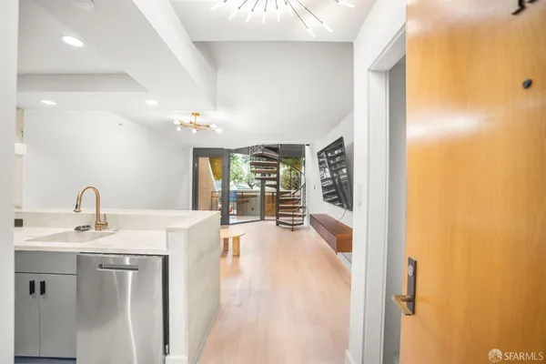 $4,900 | 101 Lombard Street, Unit 11, San Francisco, CA 94111