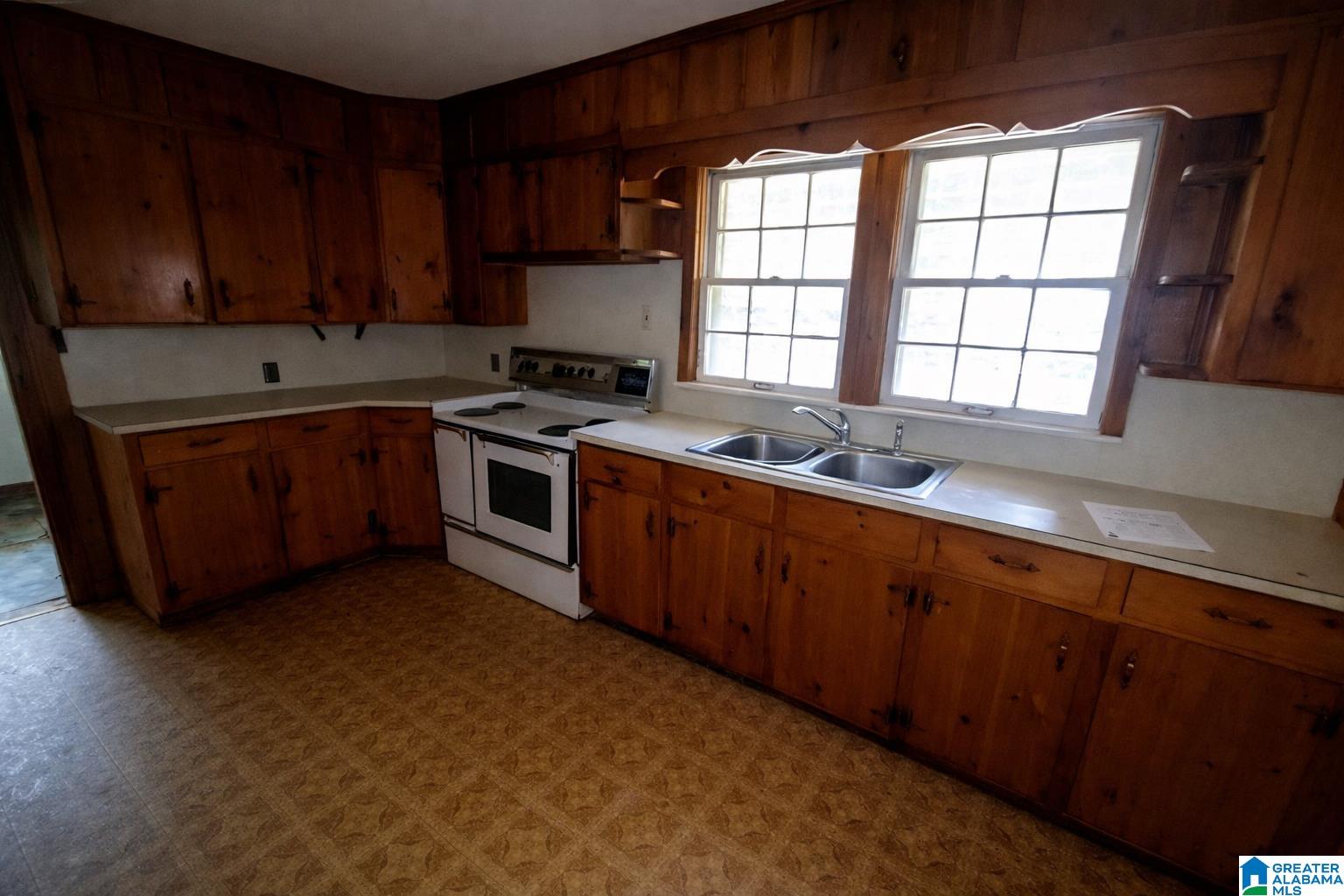 464 Johnny Shipp Road Warrior, AL 35180 - Photo 3 of 14