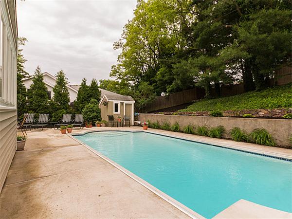 181 Moss Hill Road Boston, MA 02130 - Photo 21 of 29