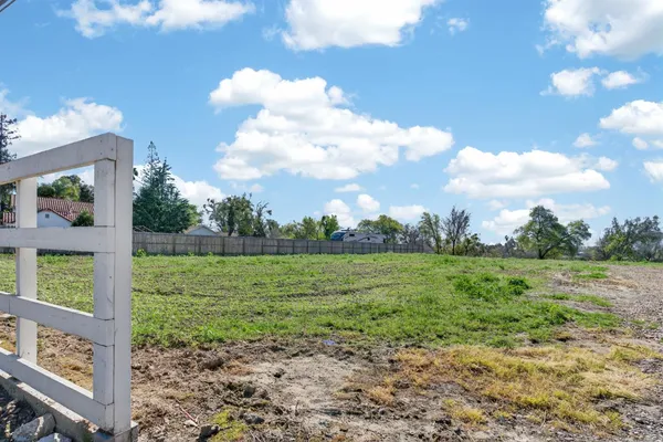 $199,900 | 0 Paradise Road, Modesto, CA 95358