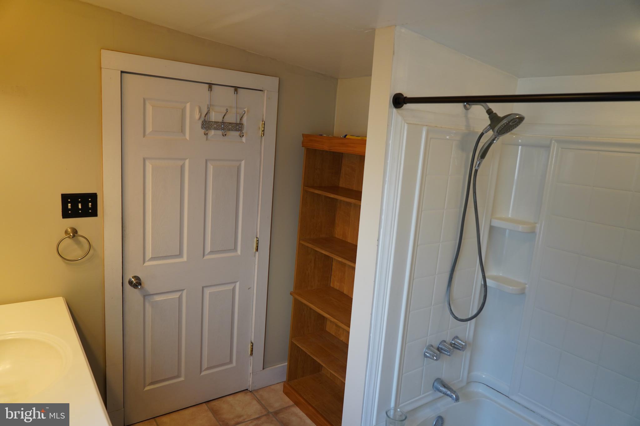 213 East Main Street Mount Joy, PA 17552 - Photo 33 of 40