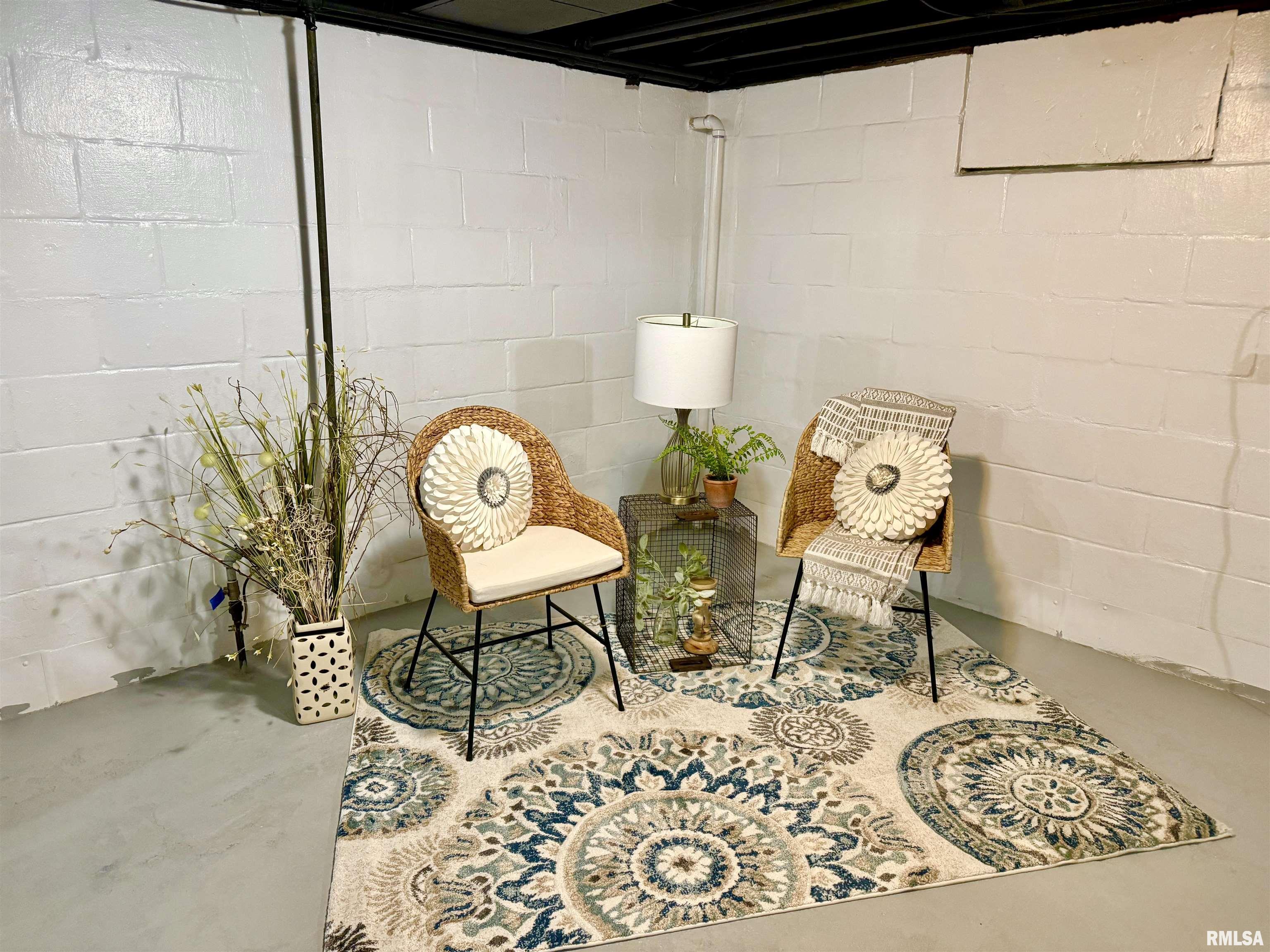2021 3rd Street Moline, IL 61265 - Photo 13 of 18 Gallery Image 13