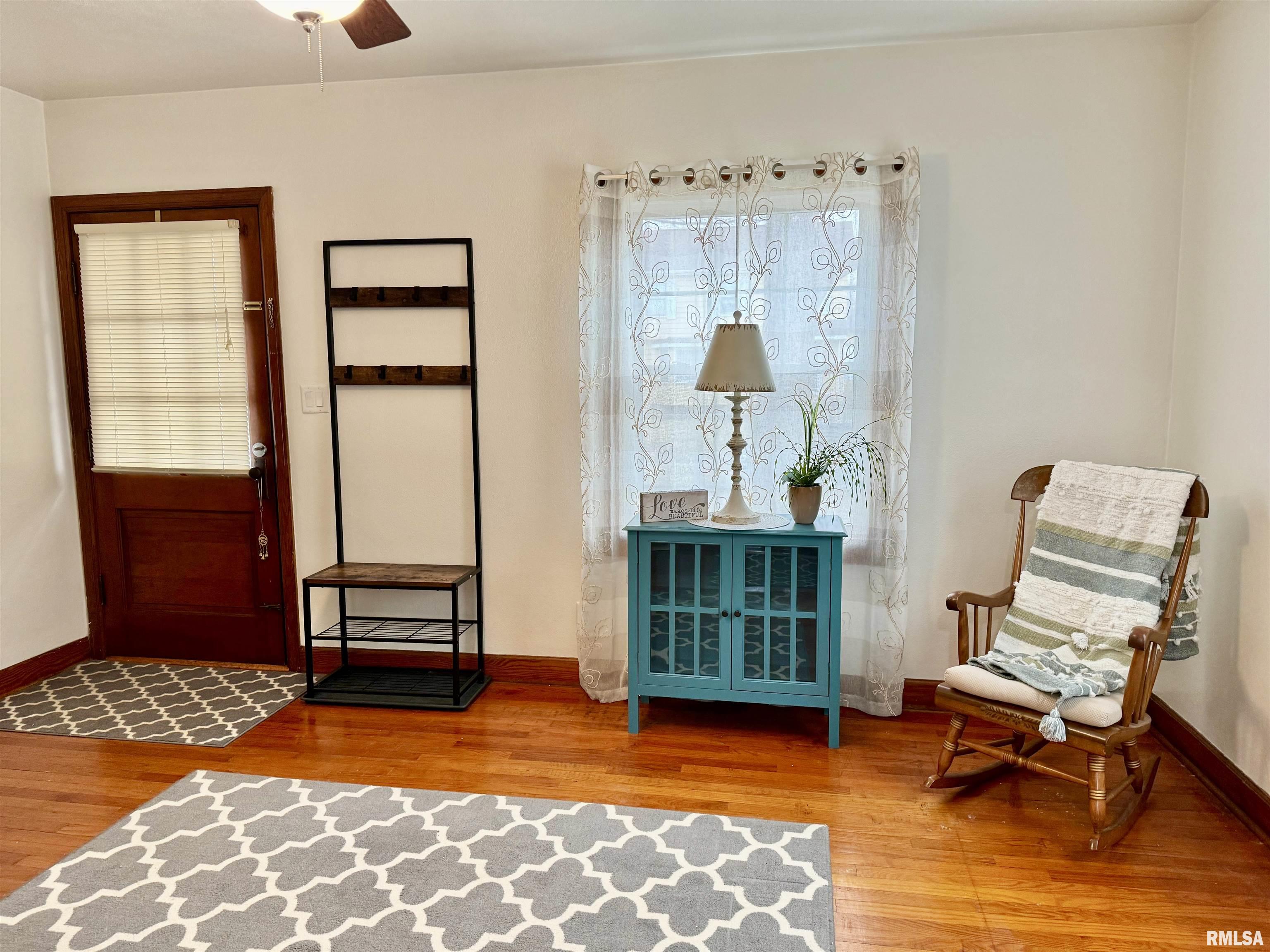 2021 3rd Street Moline, IL 61265 - Photo 3 of 18 Gallery Image 3