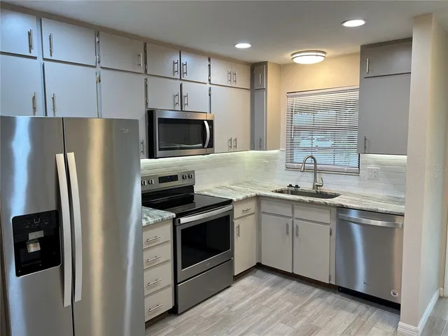 $1,695 | 612 Park Street, Eustis, FL 32726