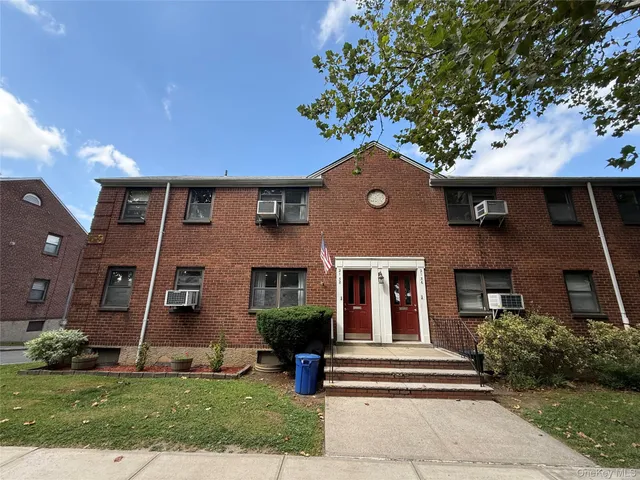 front view of house with a yard